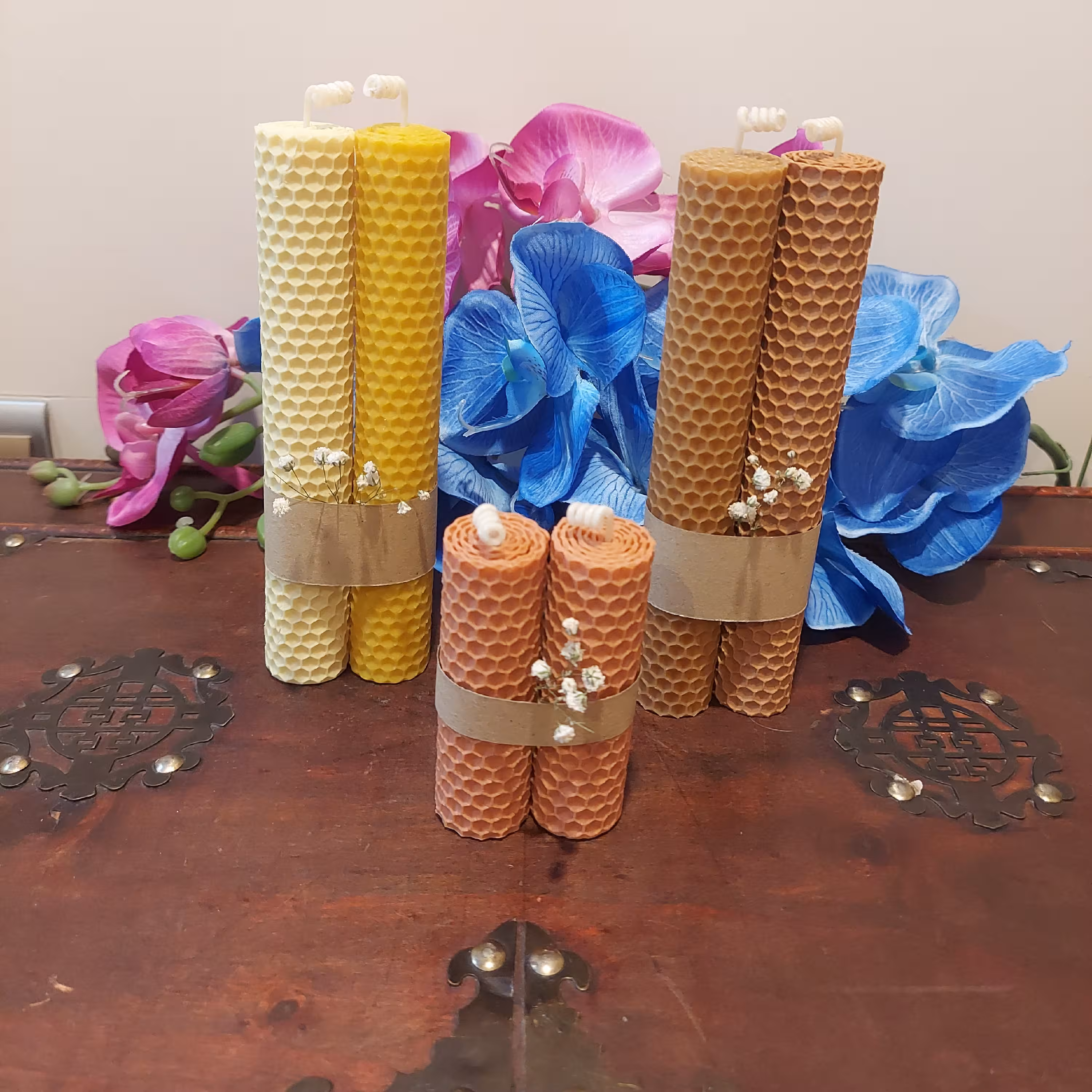 شمع موم عسلی در رنگ های متنوع و سایز متنوع