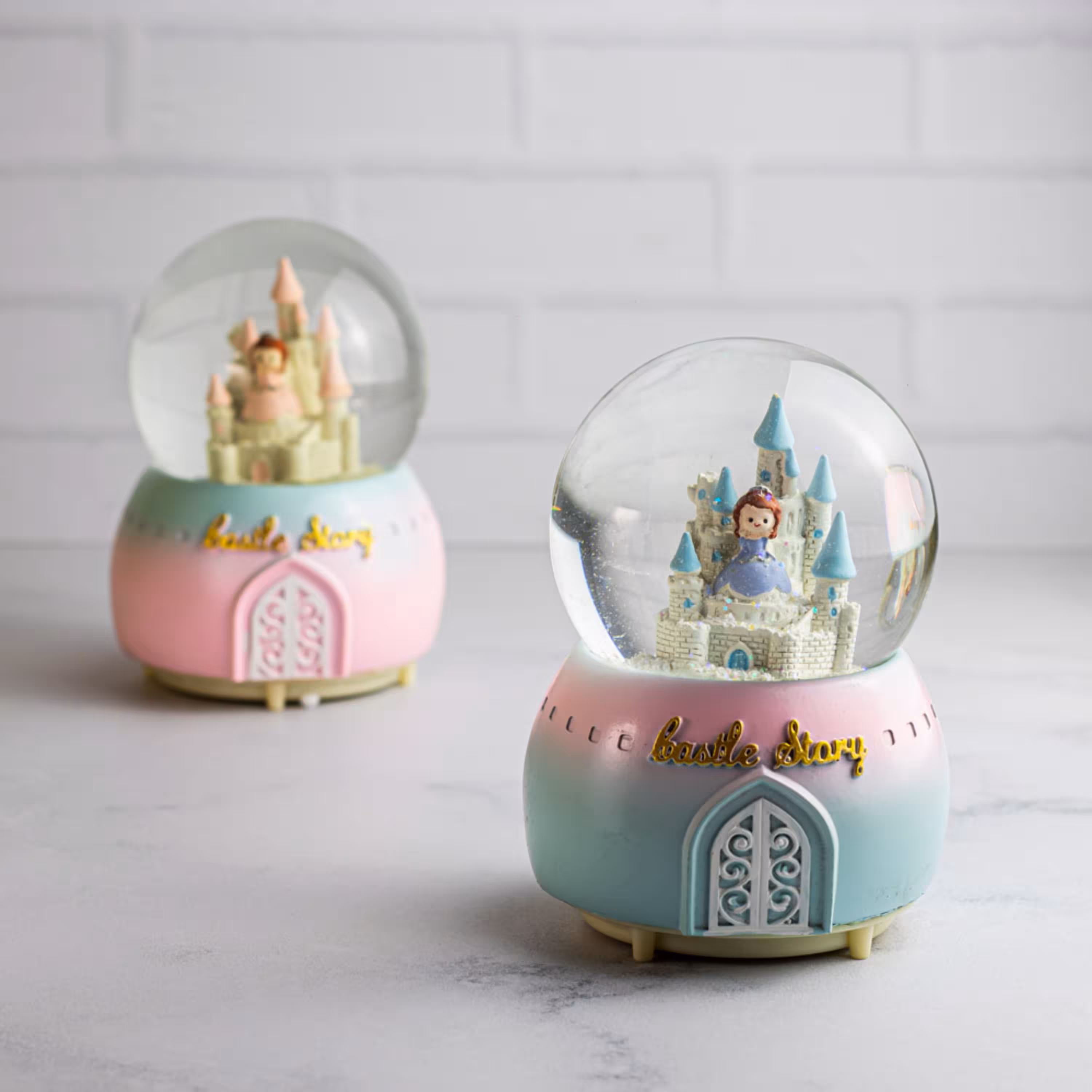 گوی موزیکال پمپی طرح قلعه هاکان مد کد A21