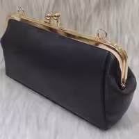 کیف کد 1066
منگوسایز23 
جنس چرم شسته
