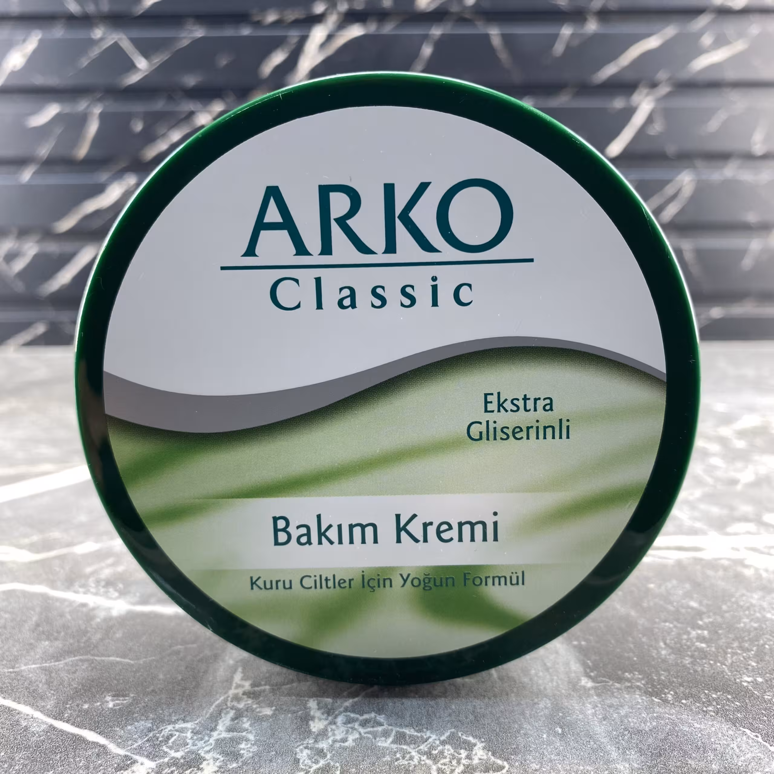 کرم مرطوب کننده آرکو کلاسیک مخصوص پوست های خشک 150 میل