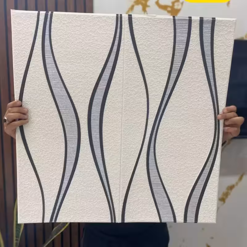دیوارپوش فومی پشت چسبدار داماس سفیدطوسی ابعاد70در70 cm ضخامت 5میل (پس کرایه)