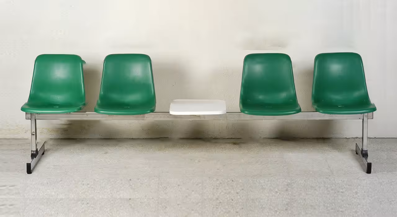 نیمکت انتظار 4 نفره نظری مدل فایبرپلاست کد 555T