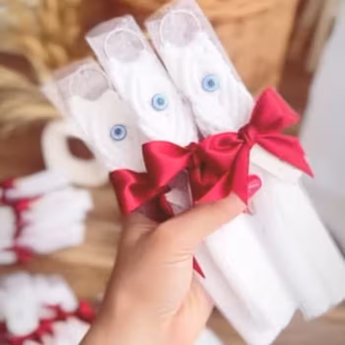 ست گیفت هدیه و جاسوییچی
حداقل سفارش 2عدد ب بالا
و  ب صورت تعداد برای گیفت و مراسم نامزدی و تولد ..