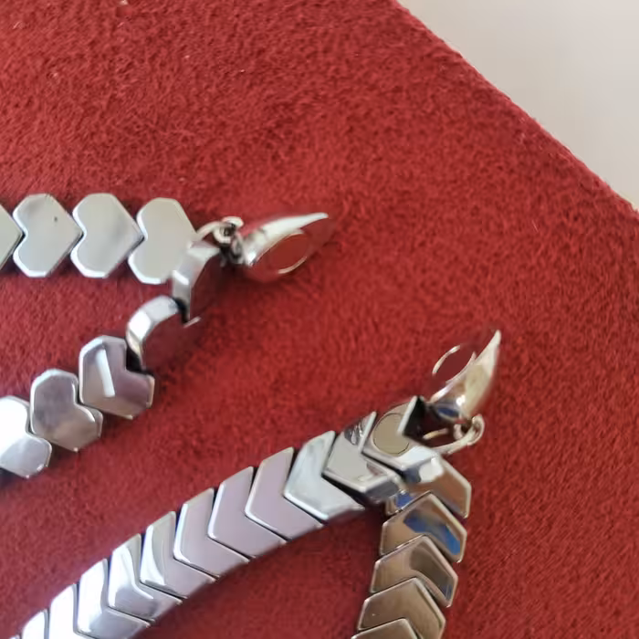 دستبند مدل مگنتی طرح قلب  کد MZ3 مجموعه 2 عددی