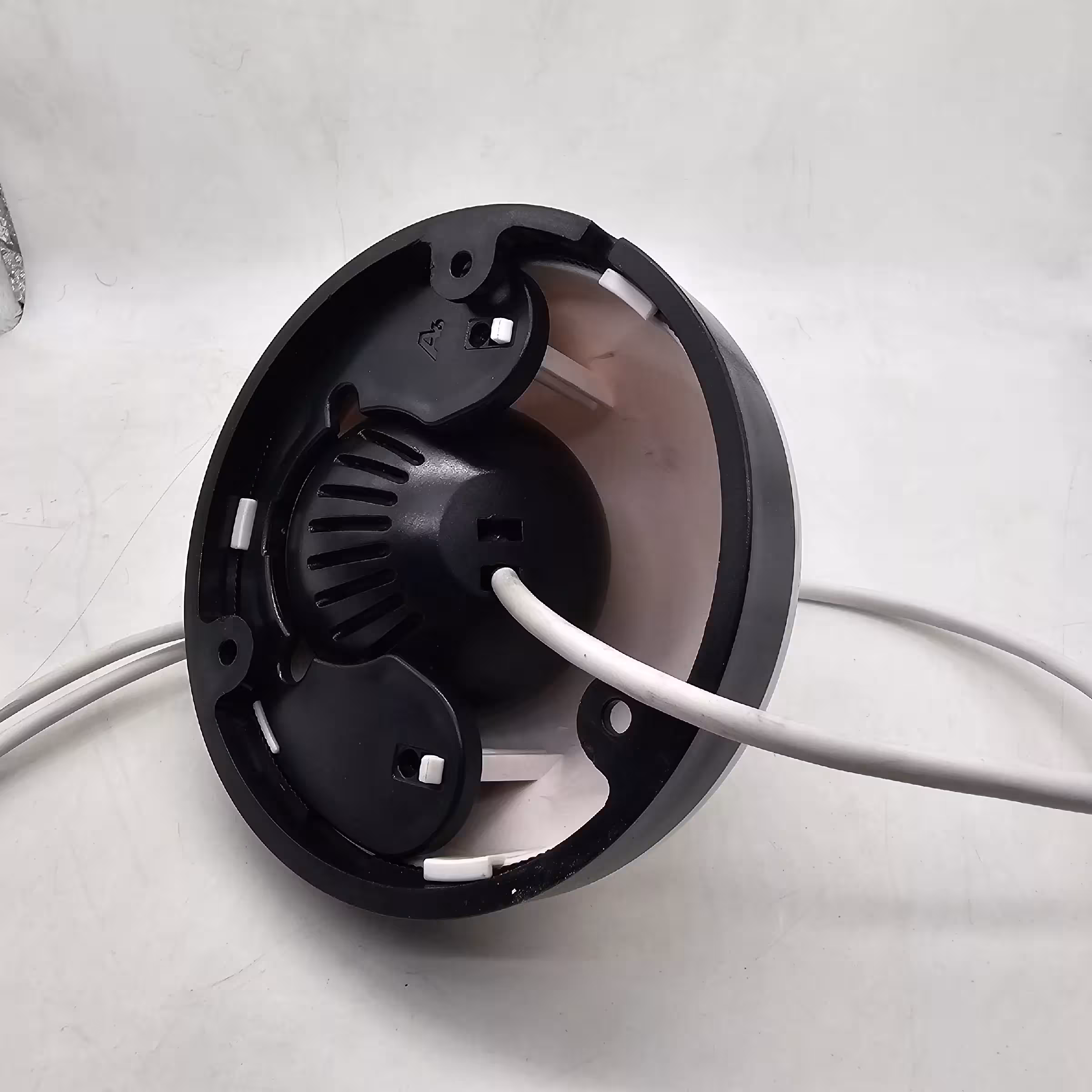 دوربین مداربسته آنالوگ شارک مدل ST-442