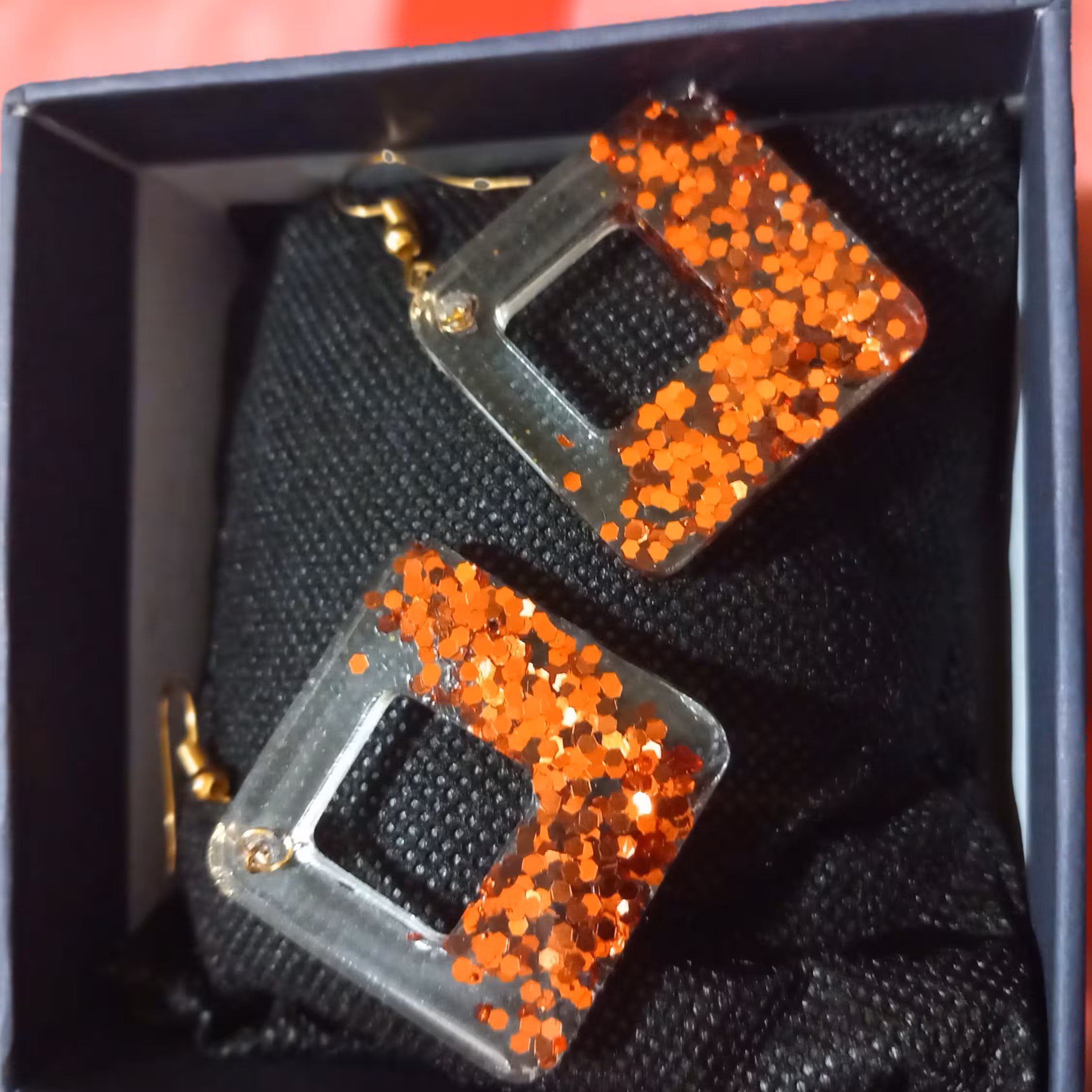 گوشواره رزینی