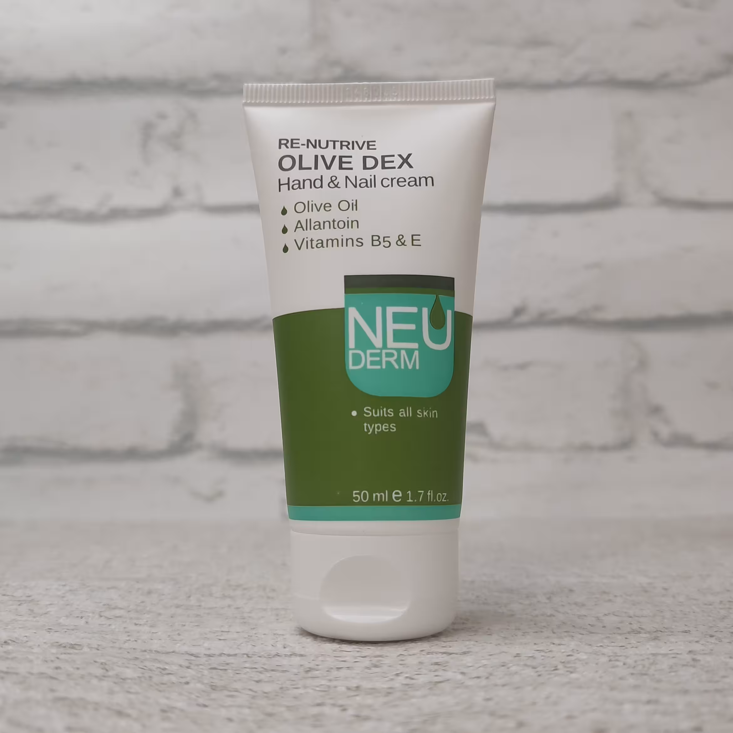 کرم دست زیتون نئودرم