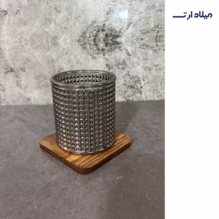 لیوان شطرنجی نقره ای ارتفاع 8.5 قطر 7.5