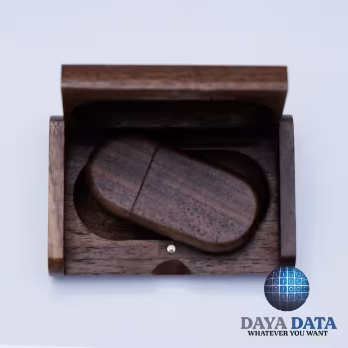 فلش مموری  دایا دیتا  ست لوکس  چوبی مدل WO1000-57  ظرفیت16GB -USB2 رنگ گردویی