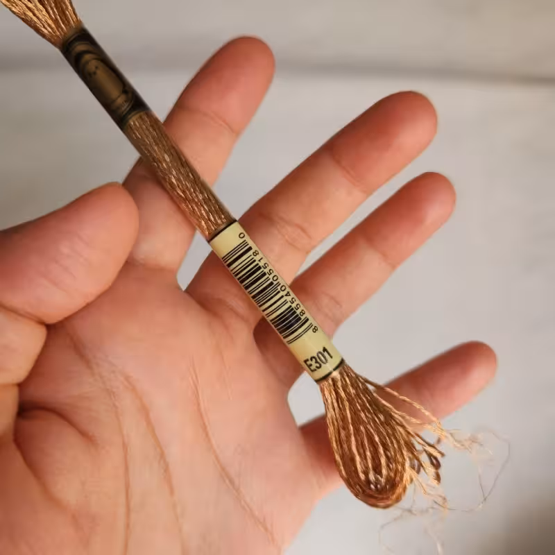 نخ زری دار پنگوئن کد e301