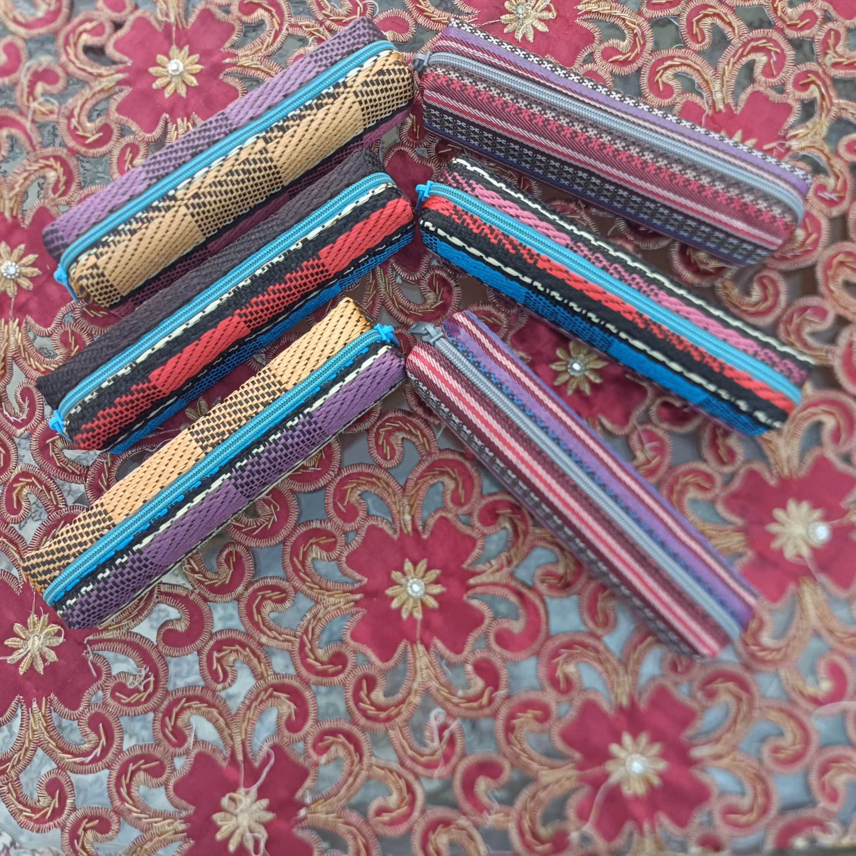 جامدادی باکیفیت و سبک طرح جدید مناسب جایزه مدارس همراه با هدیه 