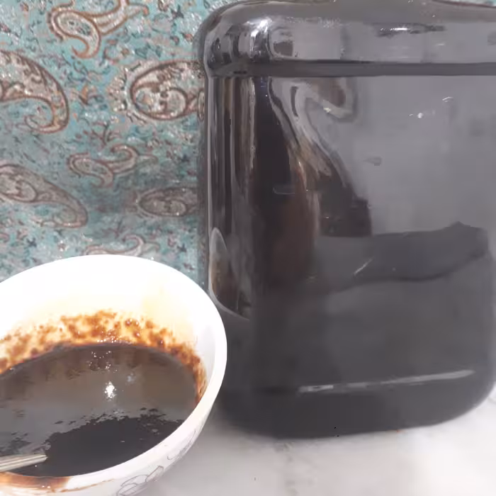 رب انار درجه یک وصد درصد طبیعی بدون هیچ گونه افزودنی 