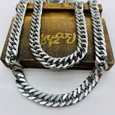 ست گردنبند و دستبند کارتیر ضخیم.