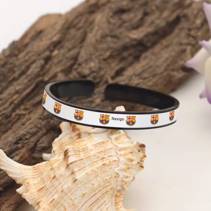 دستبند ناکسیگو طرح بارسلونا مدل BR5501
