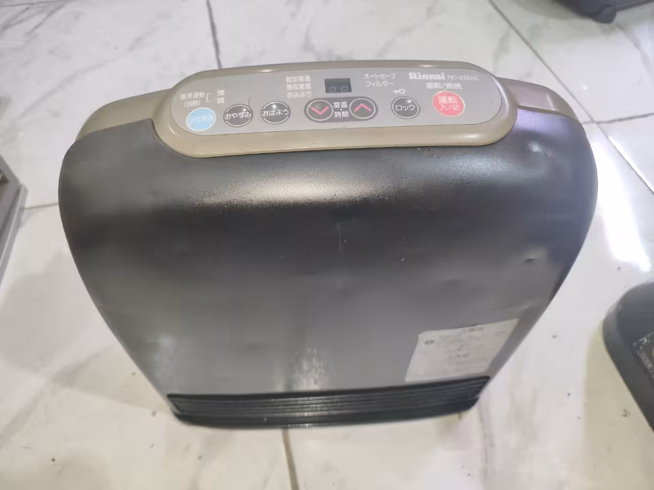 بخاری گازی ژاپنی LPG 2500 وات خودرویی   2001 دست دوم