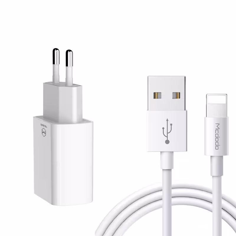 شارژر دیواری مک دودو مدل CH-6720 به همراه کابل تبدیل لایتنینگ | کالا مکس