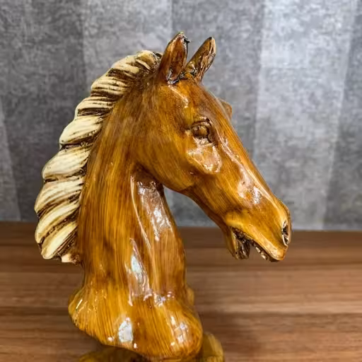 مجسمه رومیزی مهره اسب طرح چوب
