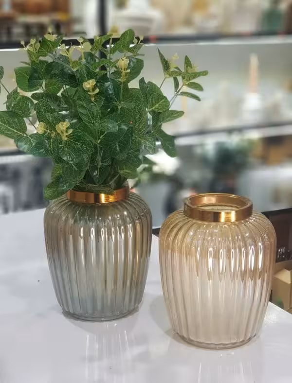 گلدان شیشه ای لب برنجی