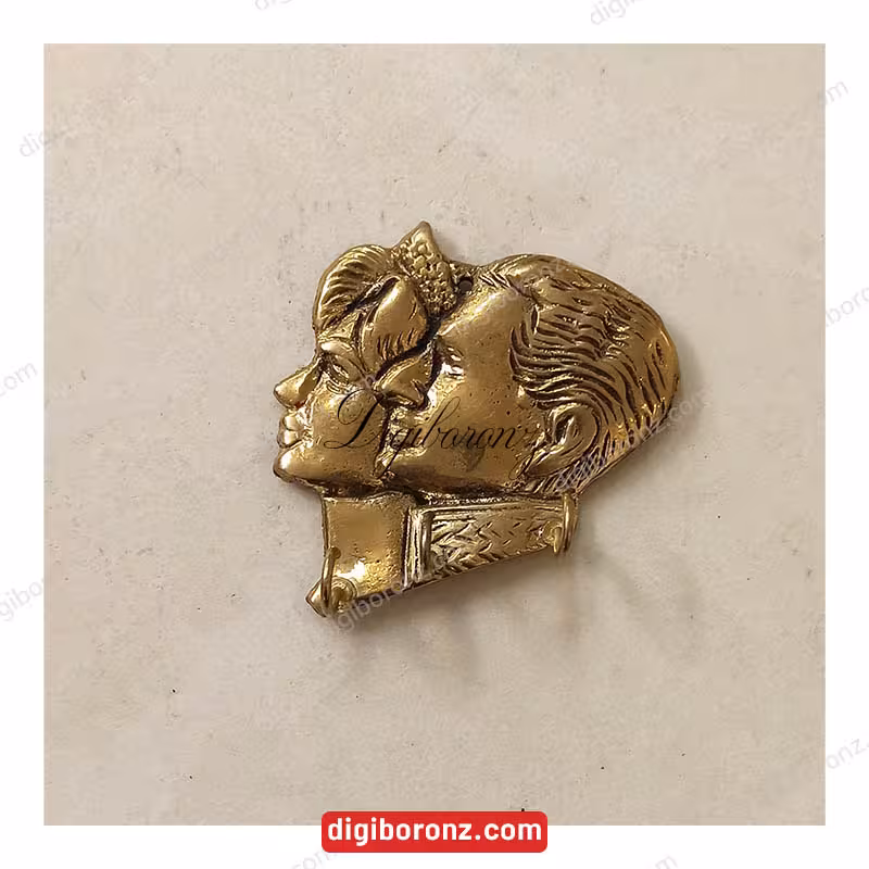 جا کلیدی برنجی بنزی شاه و فرح 2 اویز