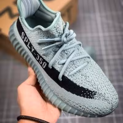 کفش آدیداس یزی 350 اصل ( نسخه اورجینال )
