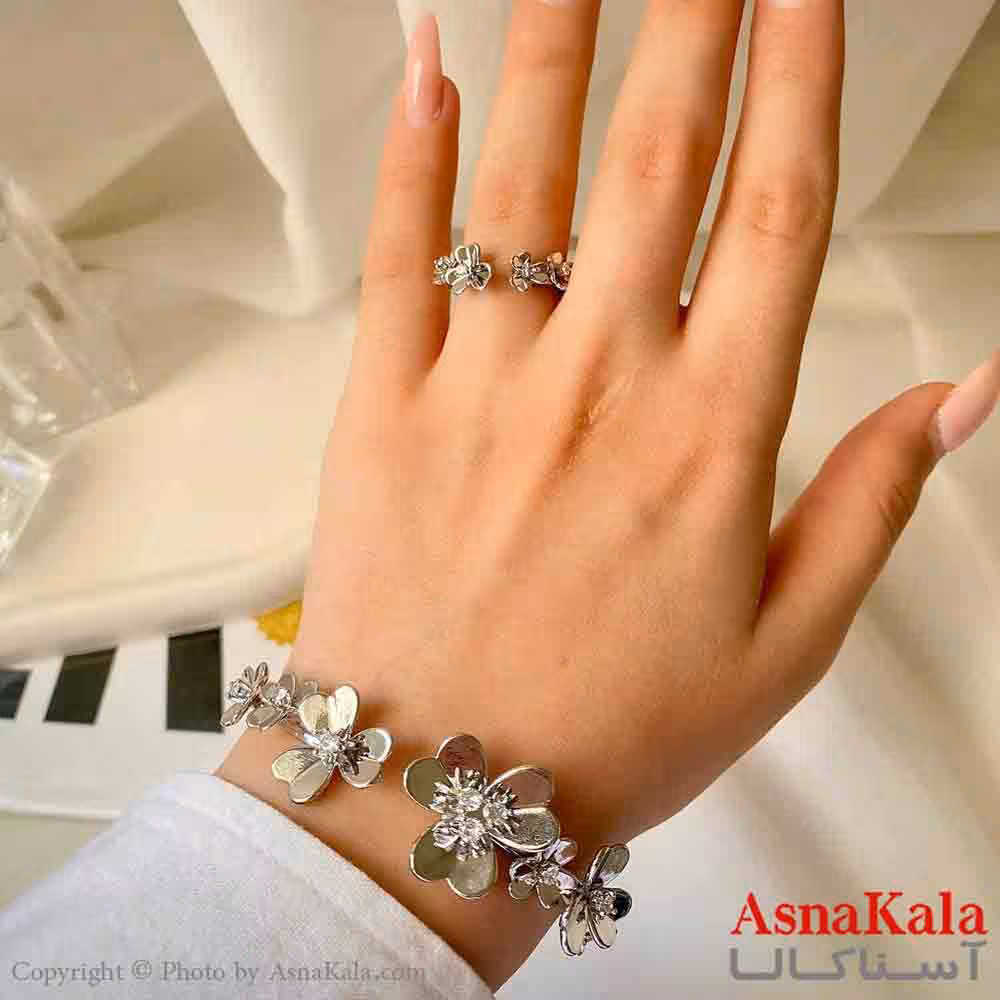 نیم ست زنانه  شامل دستبند و انگشتر استیل مدل ونکلیف  نقره ای کد NIM14872W