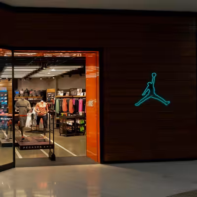 چراغ دیواری نئون دیزاین طرح Jordan-BL_TBL