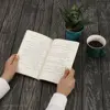 كتاب خفاش شب اثر سيامك گلشيري نشر چشمه