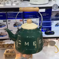 کتری لعابی 2.5 لیتری طرح اسمگ (SMEG) رنگ سبز