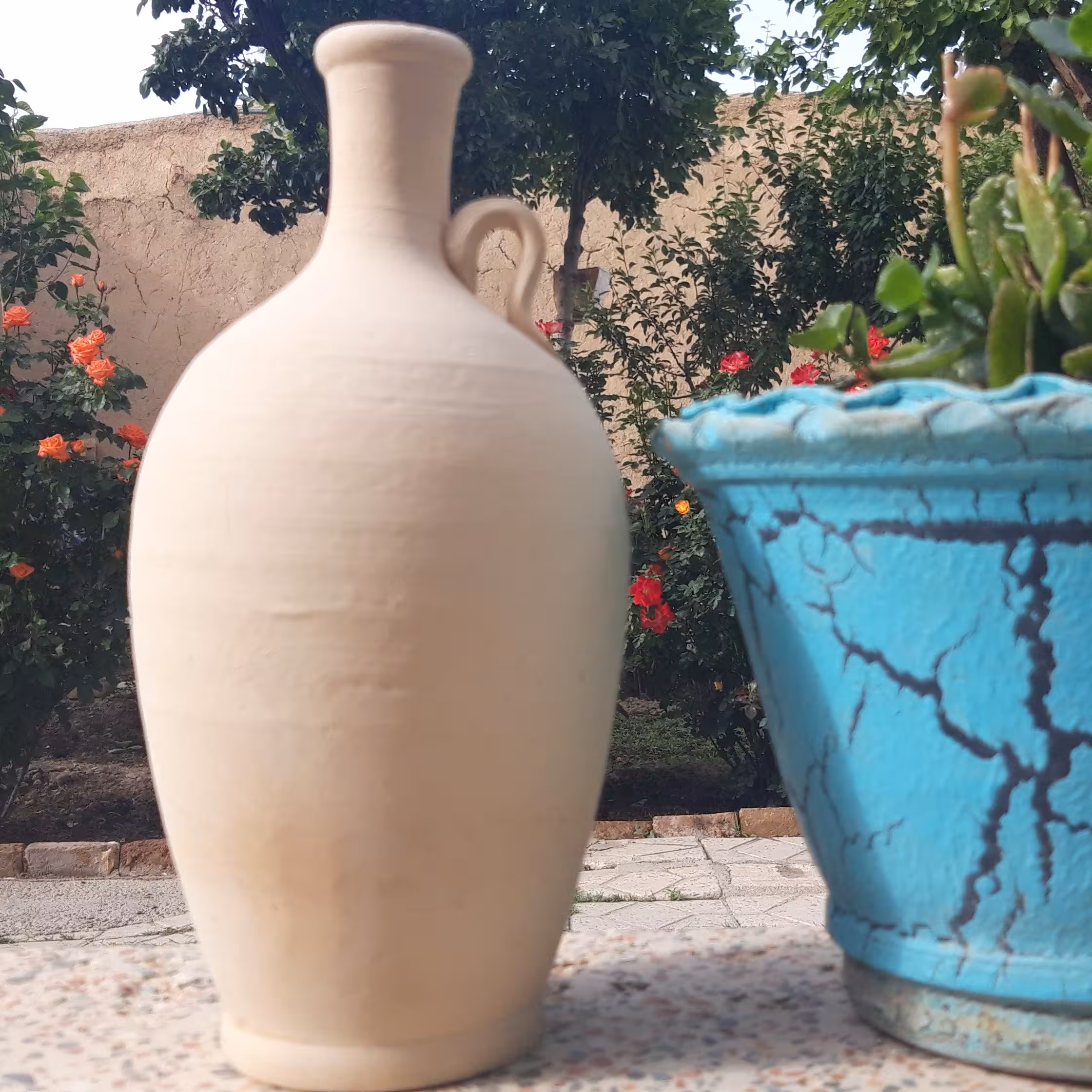 کوزه سفالی کوچک بدون رنگ
