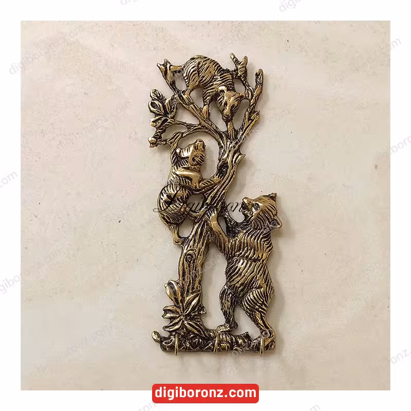 جا کلیدی برنجی برنزی خرس روی درخت سیاه قلم
