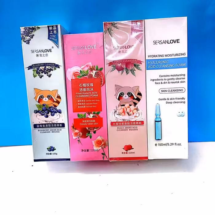 فوم براشدار سرسان لاو با چهار رایحه انار بلوبری هلو و هیالورونیک اسید 