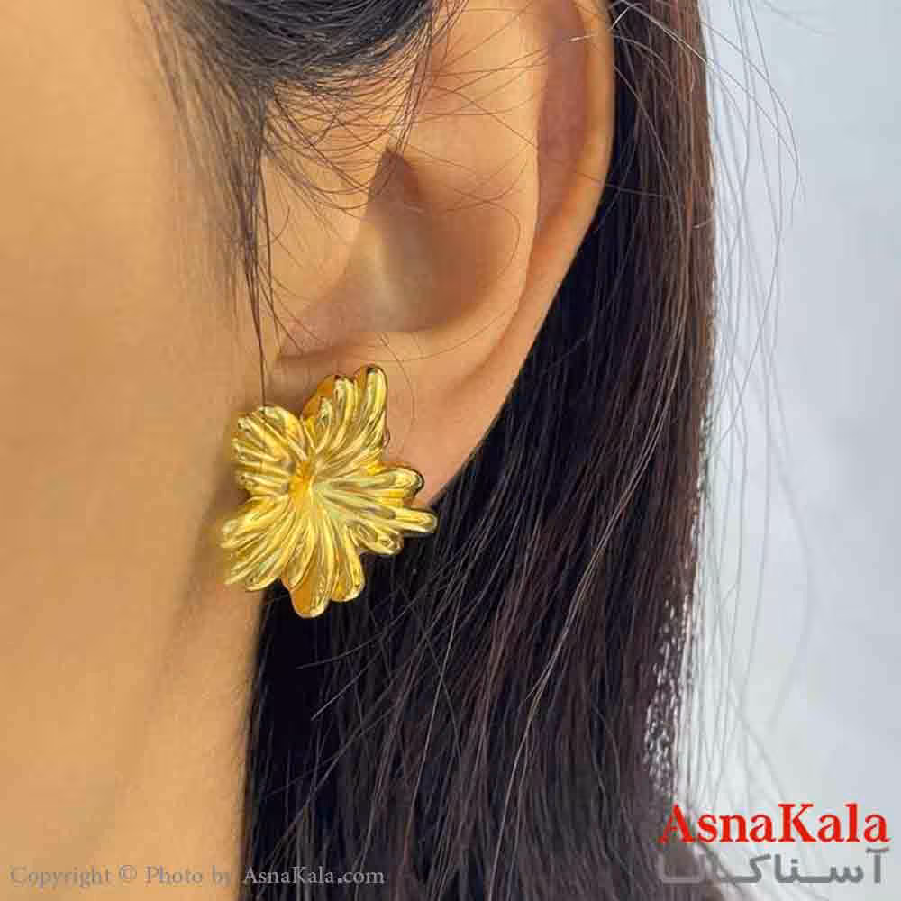گوشواره دخترانه مینیمال طرح گل پر رنگ طلایی کد GSH151868W