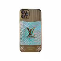کاور گوشی آیفون 11Pro Max طرح LV Golden2