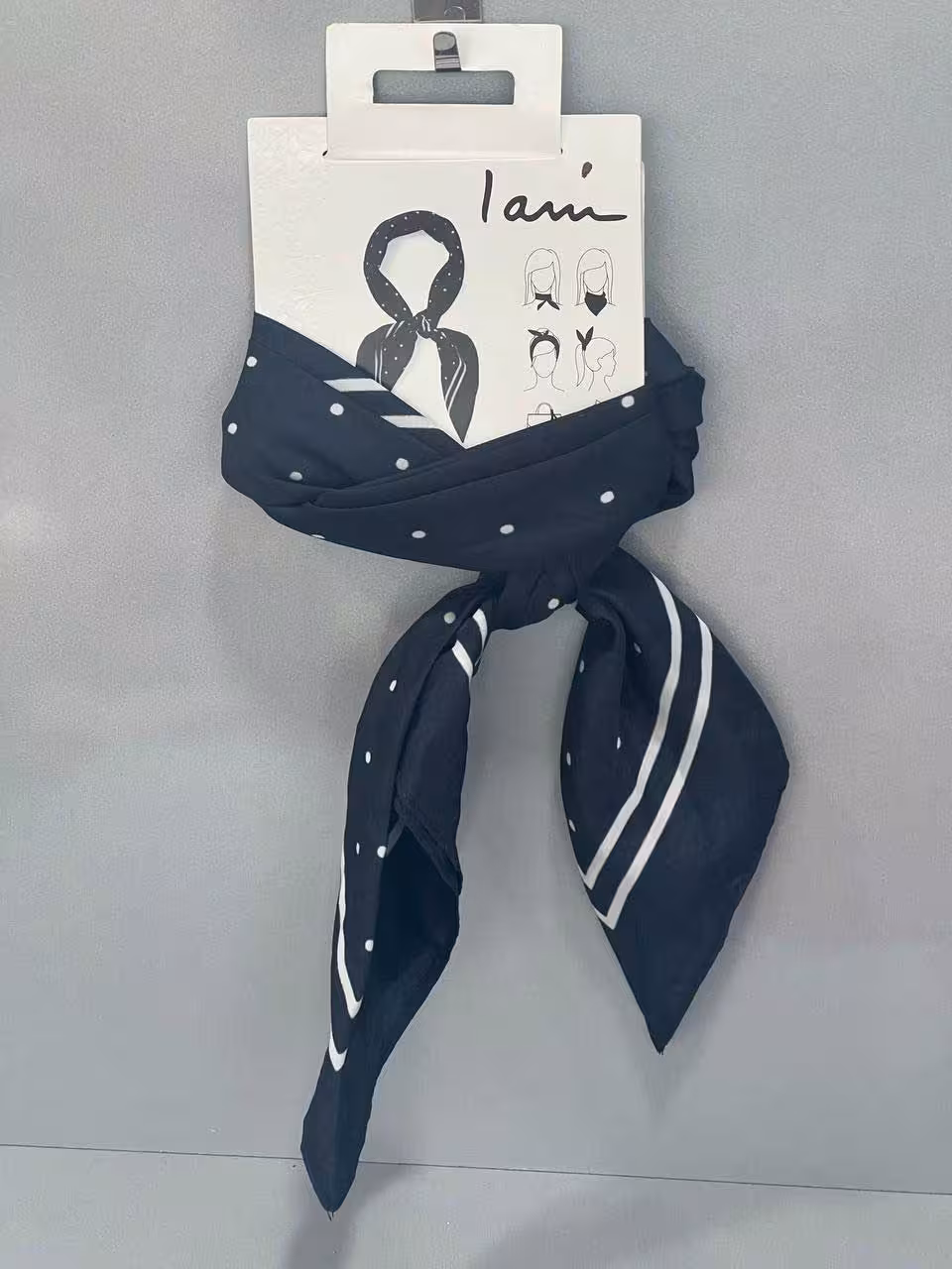 دستمال گردن کلاسیک برند I Am