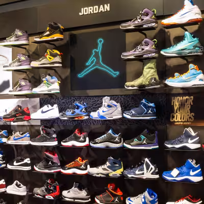 چراغ دیواری نئون دیزاین طرح Jordan_TBL