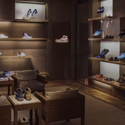 چراغ دیواری نئون دیزاین طرح Shoes-GL_ORG