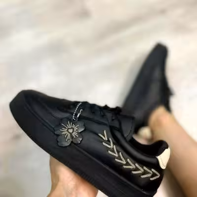 کتانی زنانه