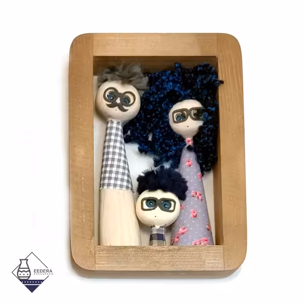 قاب خانواده سه نفره با پسر