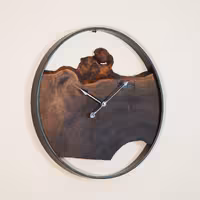 ساعت دیواری چوبی روستیک نوین کلاک – 50 سانتی‌متر