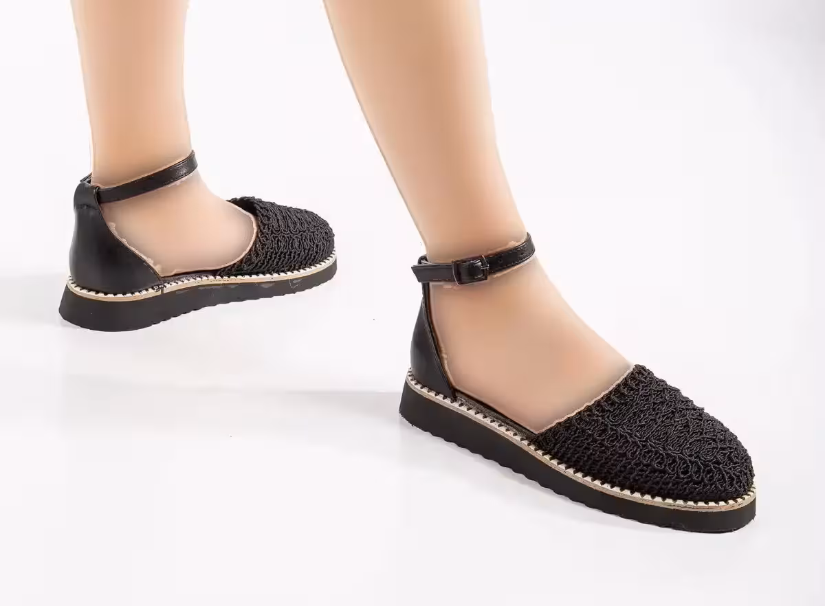کفش صندل زنانه با پاشنه کلفت و بافتنی گلدوزی شده – 6409