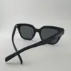 عینک آفتابی زنانه سلین مدل CL40198F 72A