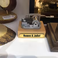 جعبه موزیکال هندلی 