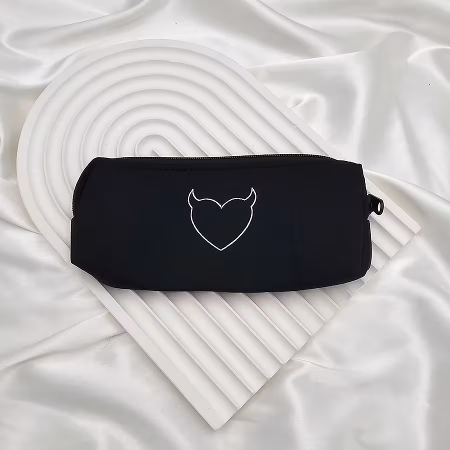 جامدادی کجراه طرح قلب شاخدار