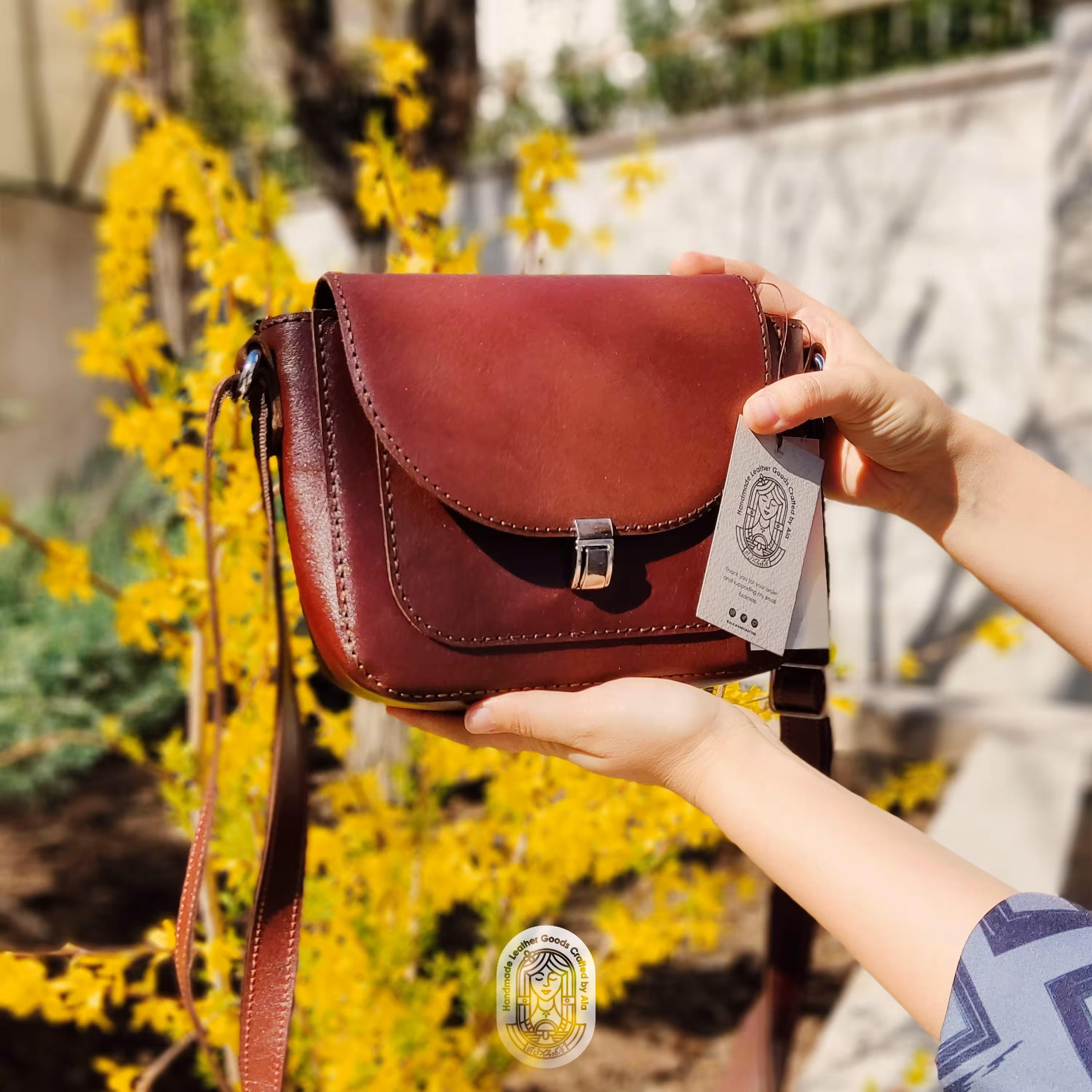 کیف چرم طبیعی زنانه دست دوز آلا  مدل آوا 