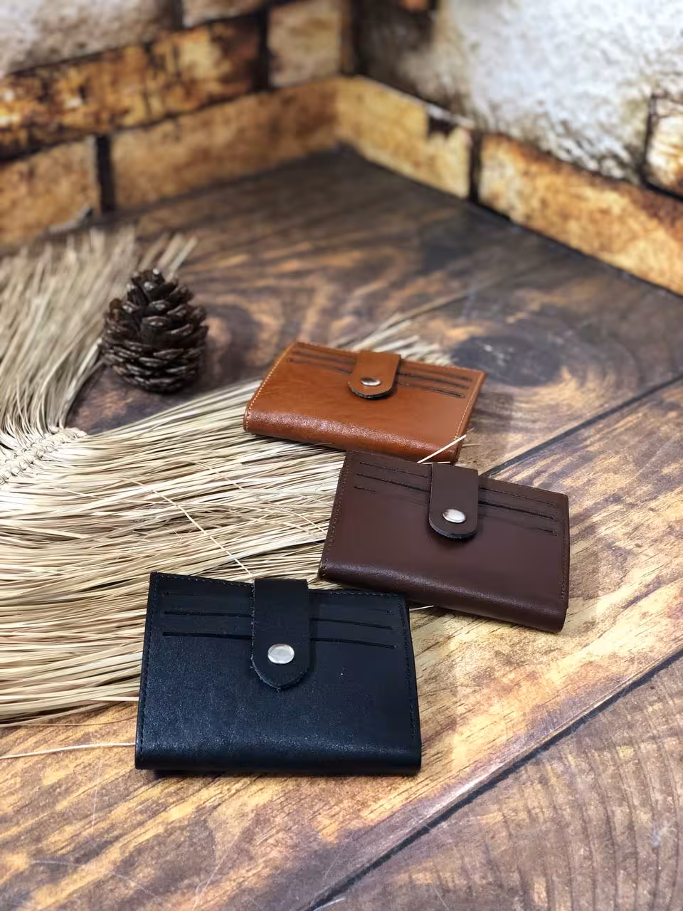 جاکارتی جاپولی دکمه دار چرم طبیعی