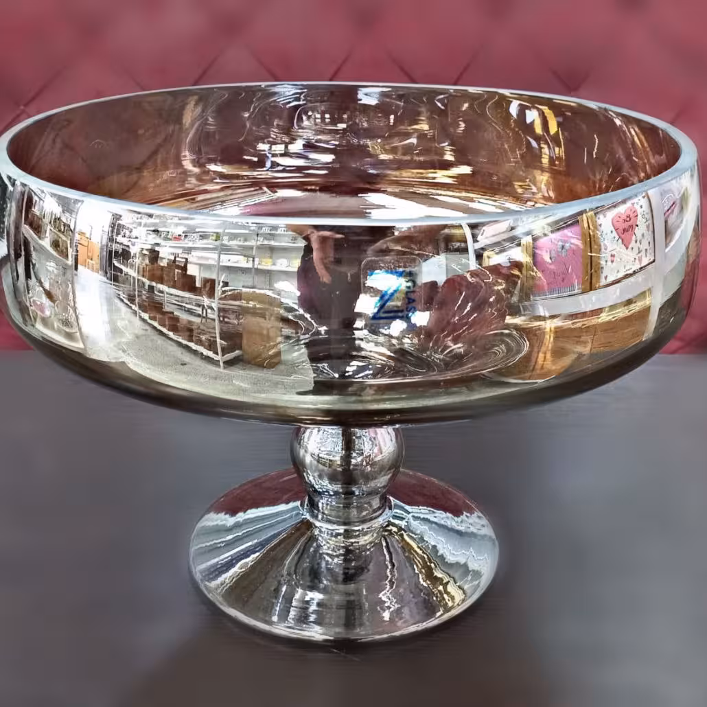 کاسه میوه پایه دار .رنگ شامپاین 