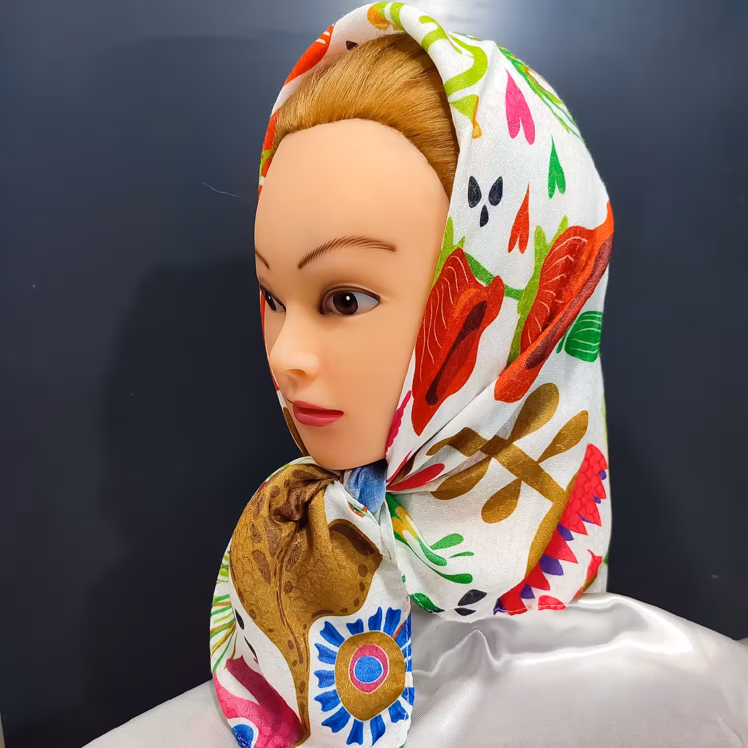 مینی اسکارف نخی آبرنگی قواره 70 در طرح های متنوع