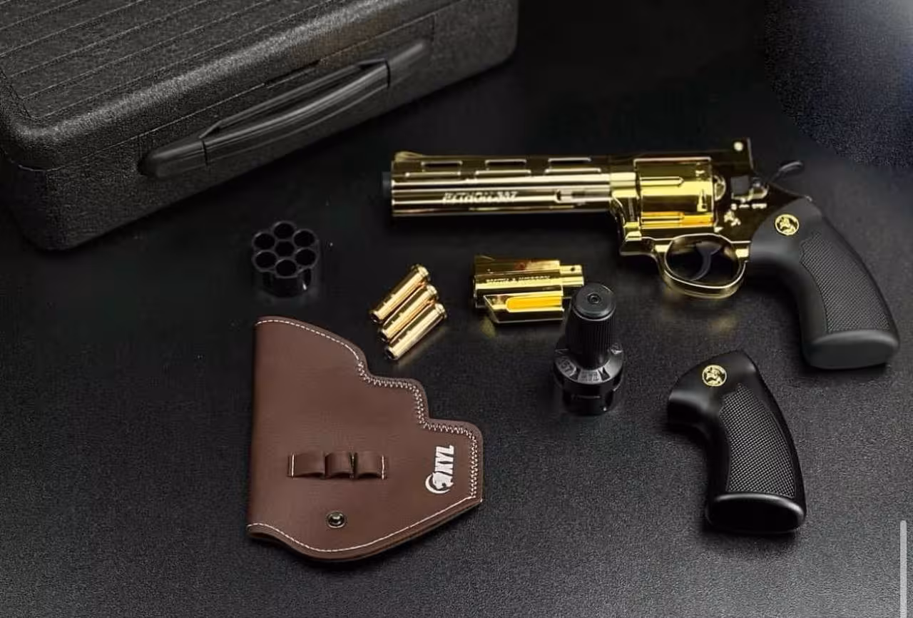 تفنگ فلزی پوکه انداز طرح هفت تیر