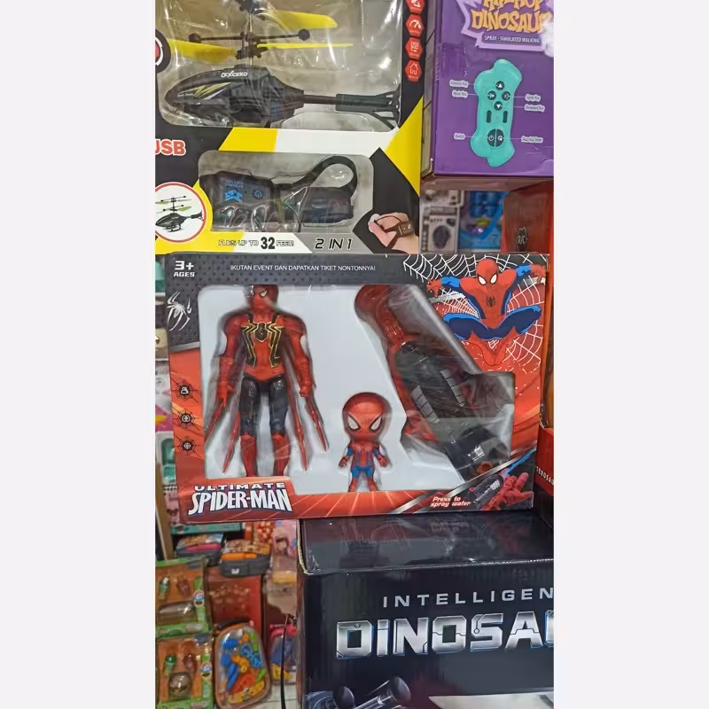 اسباب بازی دستکش اسپایدرمن آب پاش به همراه شخصیت