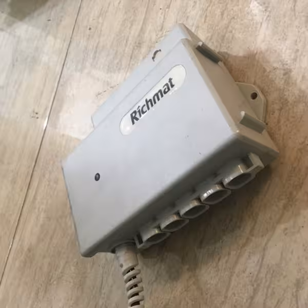 باکس کنترل دوکاناله تخت بیمارستانی ریچمت مدل (HJC5 C1268800C50002)